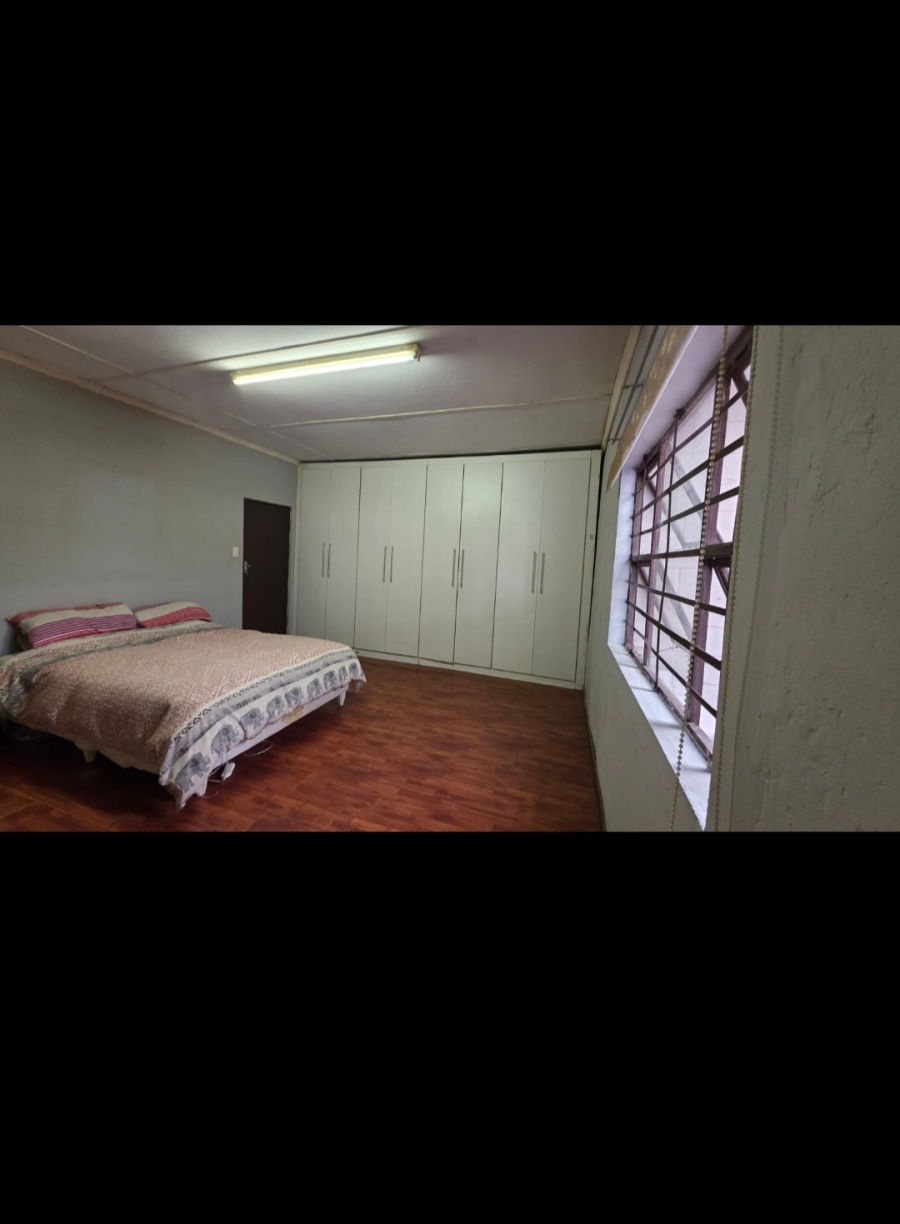 4 Bedroom Property for Sale in Summerpride Eastern Cape